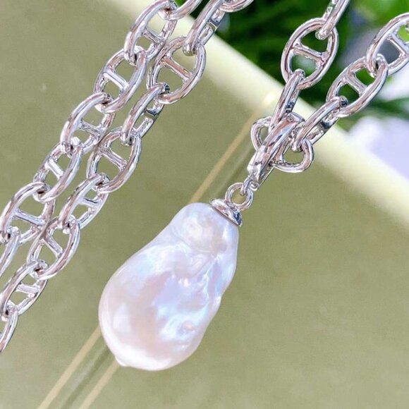 Baroque Pearl Necklace with Buckle Pendant - Picture 1 of 3